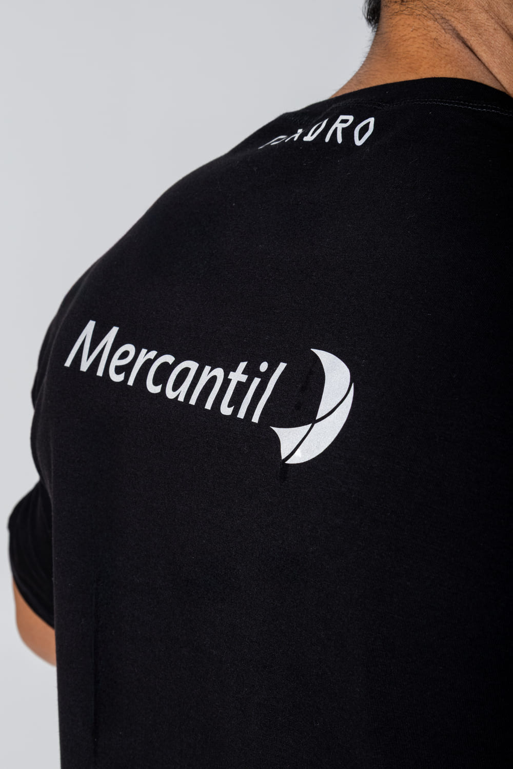 Franela Nova Negra (Clásica)